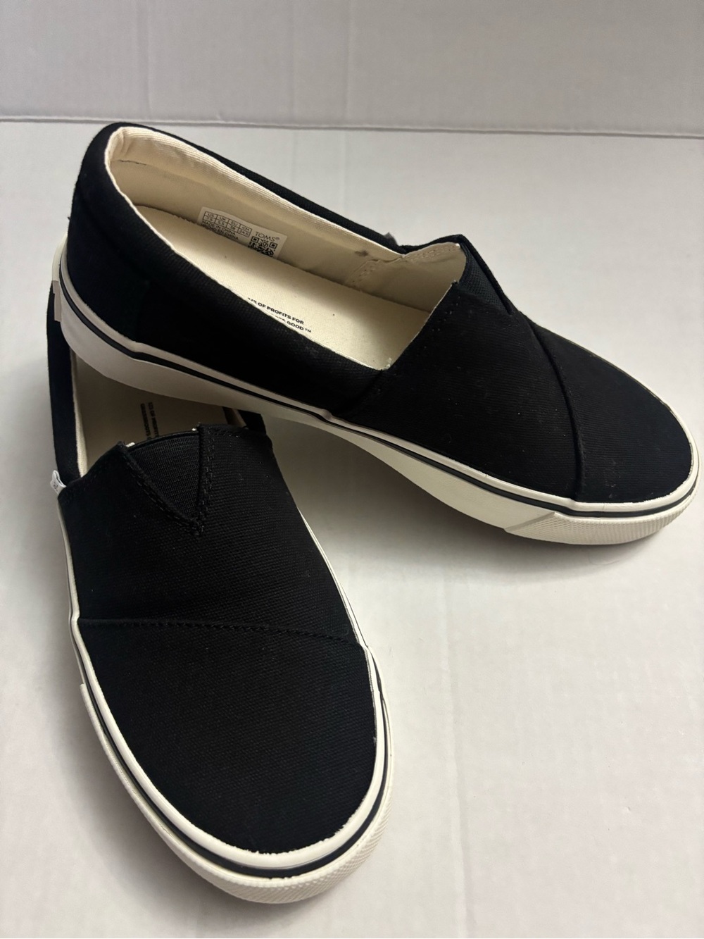 New! Toms women’s Alpargata Fenix Slip-On Black Size 7.5